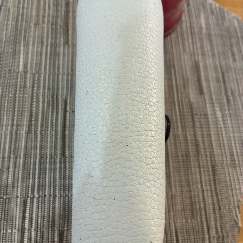 Kate Spade White Wallet - Picture 5 of 9